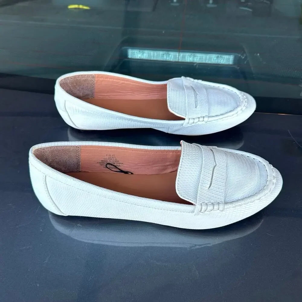 H&M White Patent Leather Women’s Loafers Size‎ 9.5